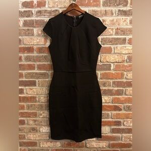 Dresscode classic black dress Size medium Like-new